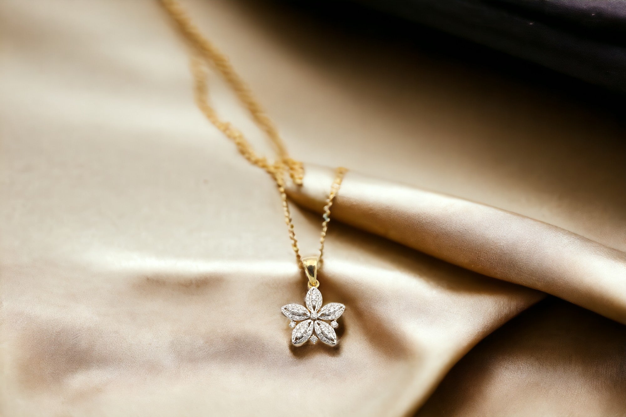 Striking Star Pendant