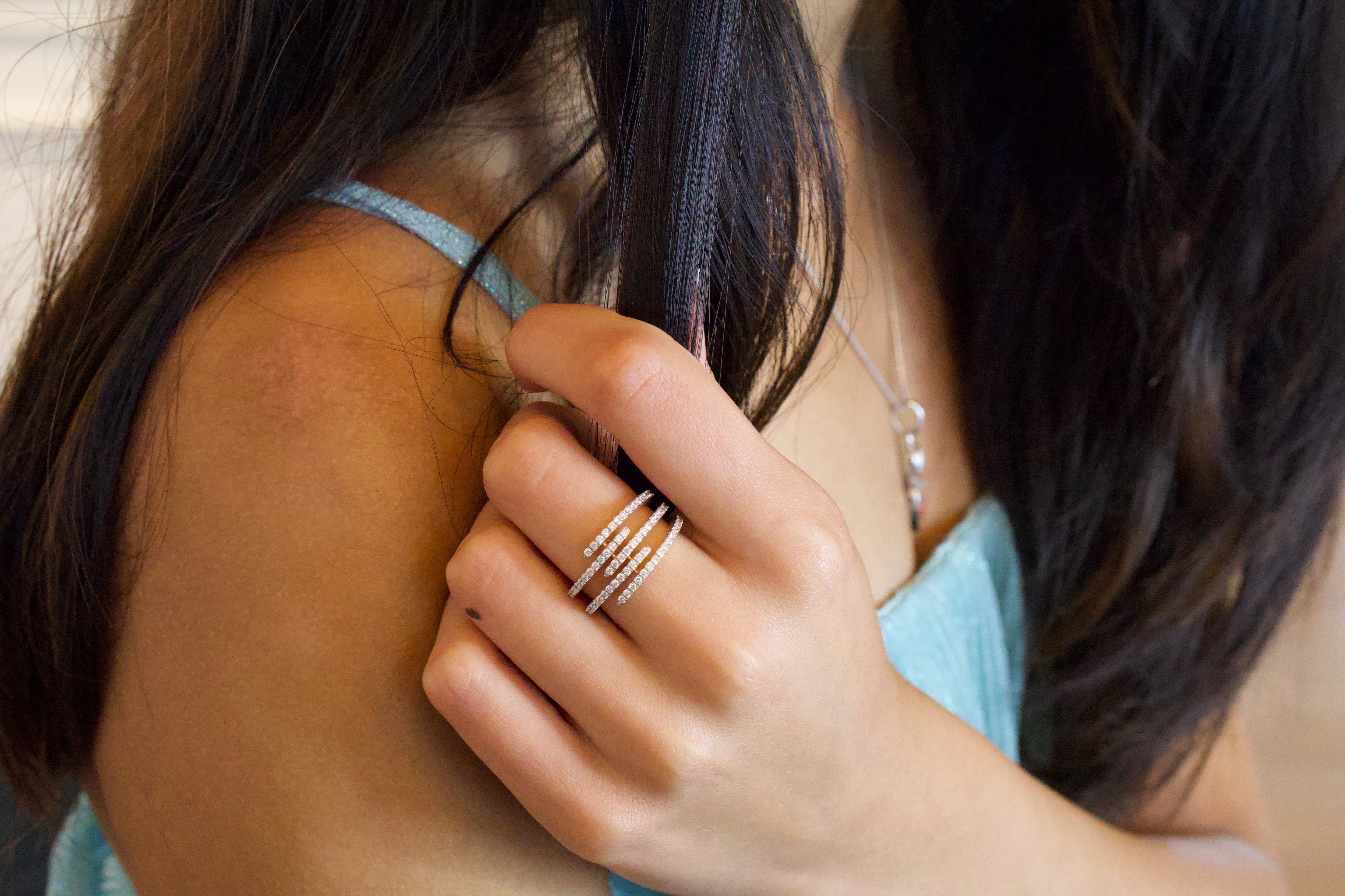 Criss-Cross Carnival Ring