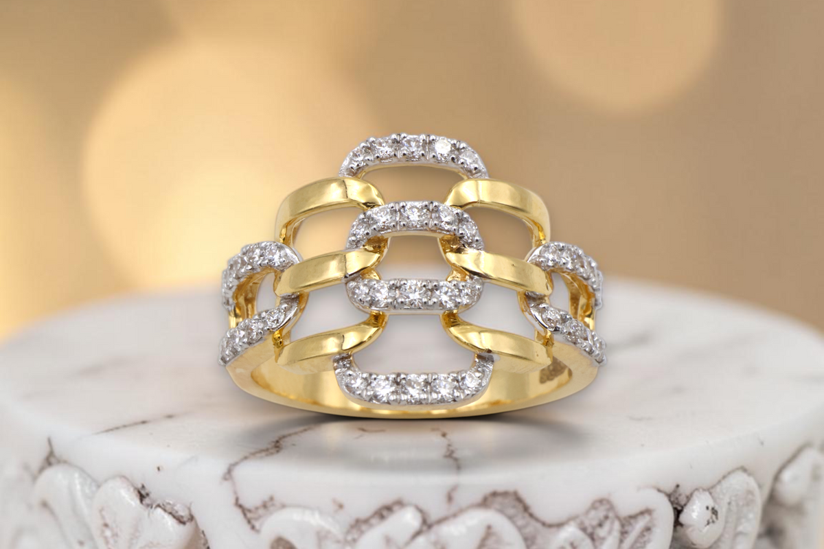 Golden Links Ring
